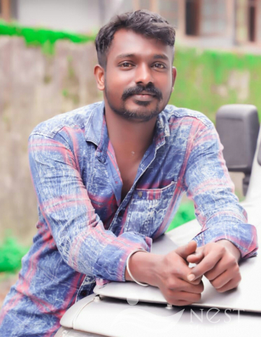 NIDHIN v m